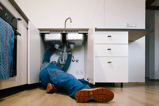Professional Emergency Plumber technician working in North Windham, ME